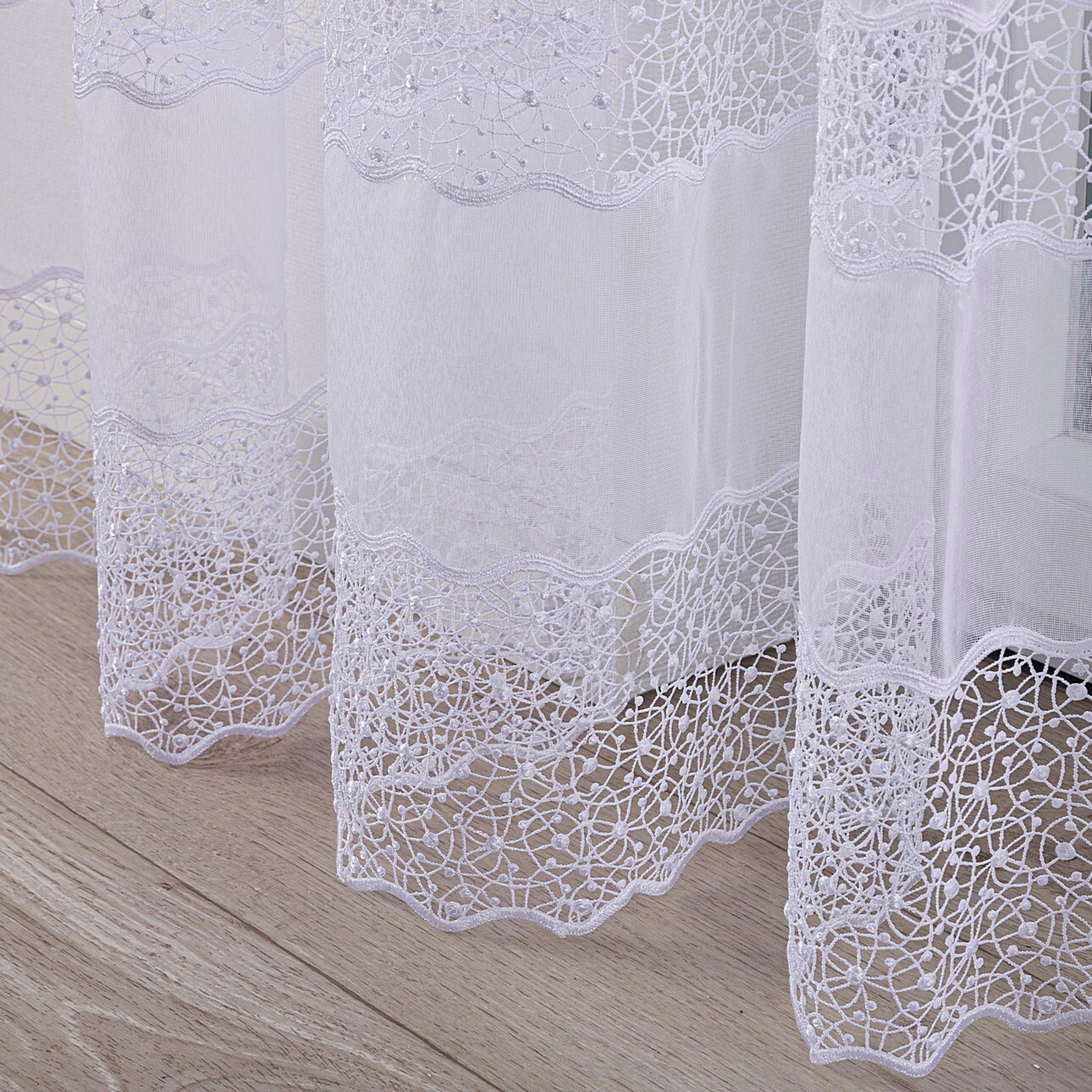 Voile 186-60 hvid med mønsterkant